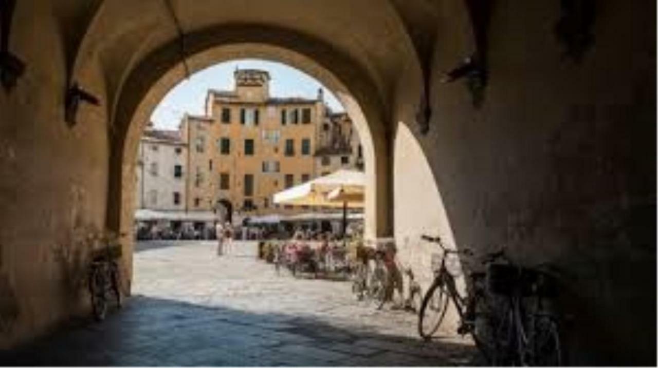 Il Glicine Di Lucca Leilighet Eksteriør bilde